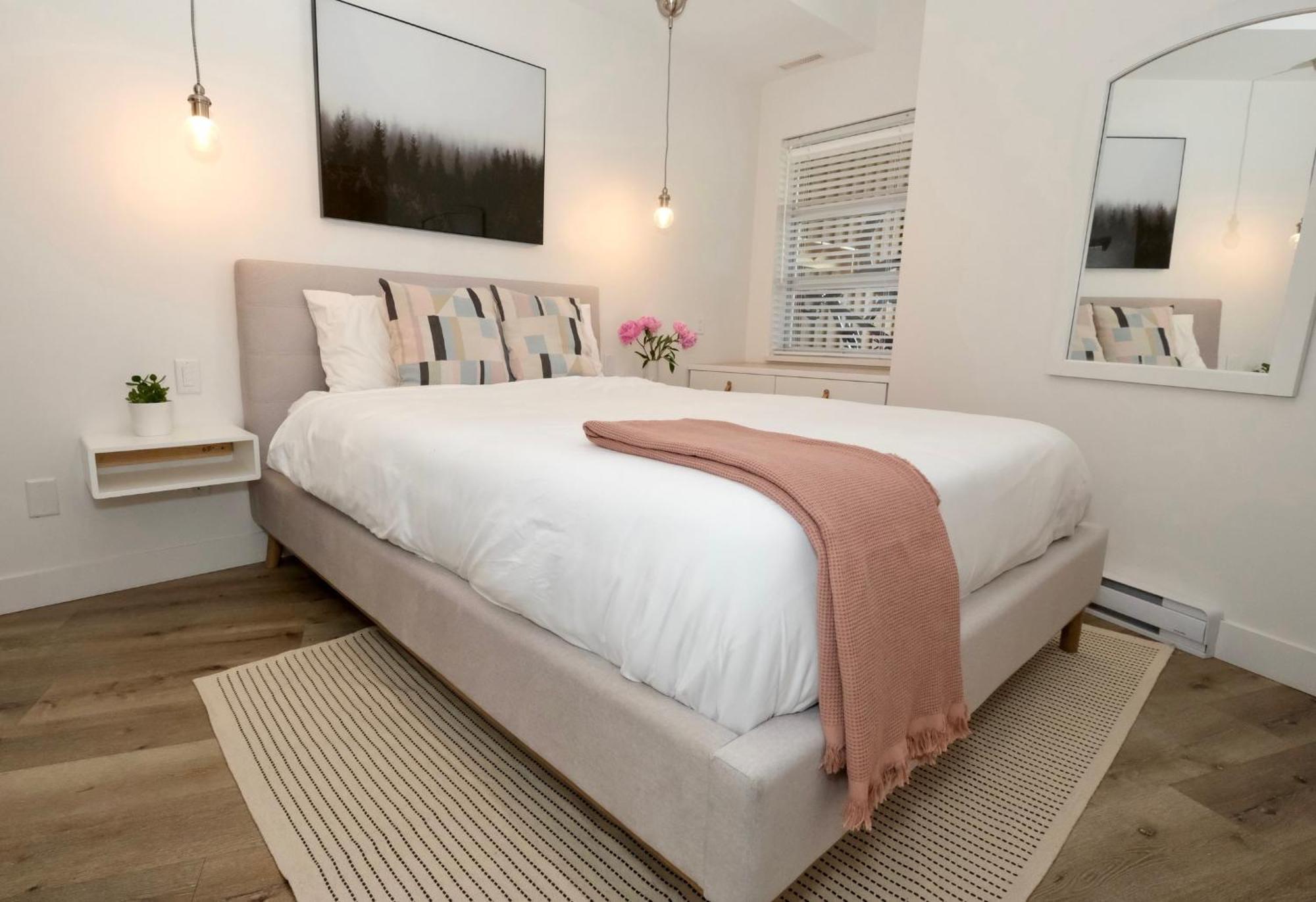 2br 2ba Mountain Escape W Perfect Quiet Village Location Near To Shops, Cafes, Olympic Rings Apartment