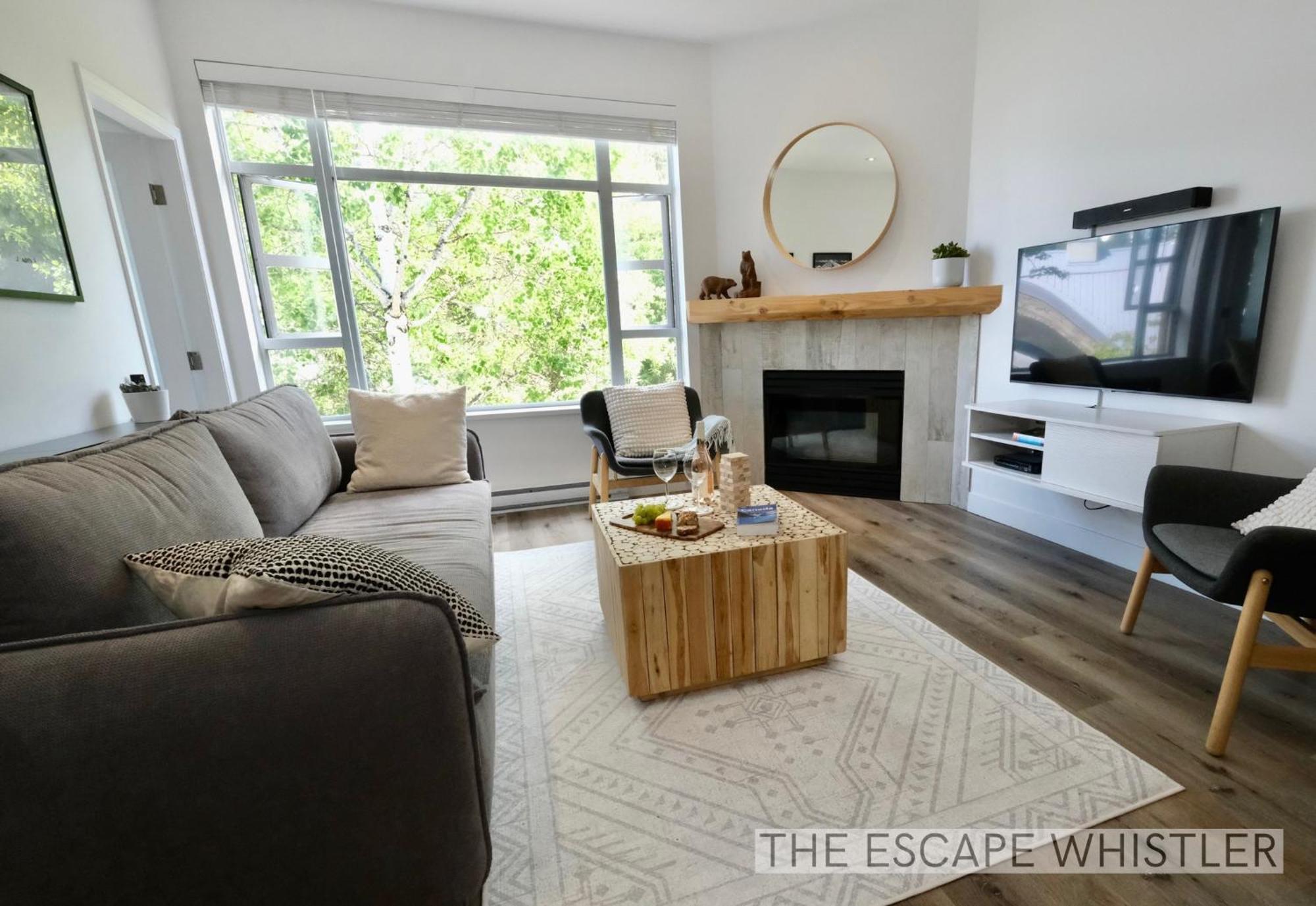 2br 2ba Mountain Escape W Perfect Quiet Village Location Near To Shops, Cafes, Olympic Rings Apartment *